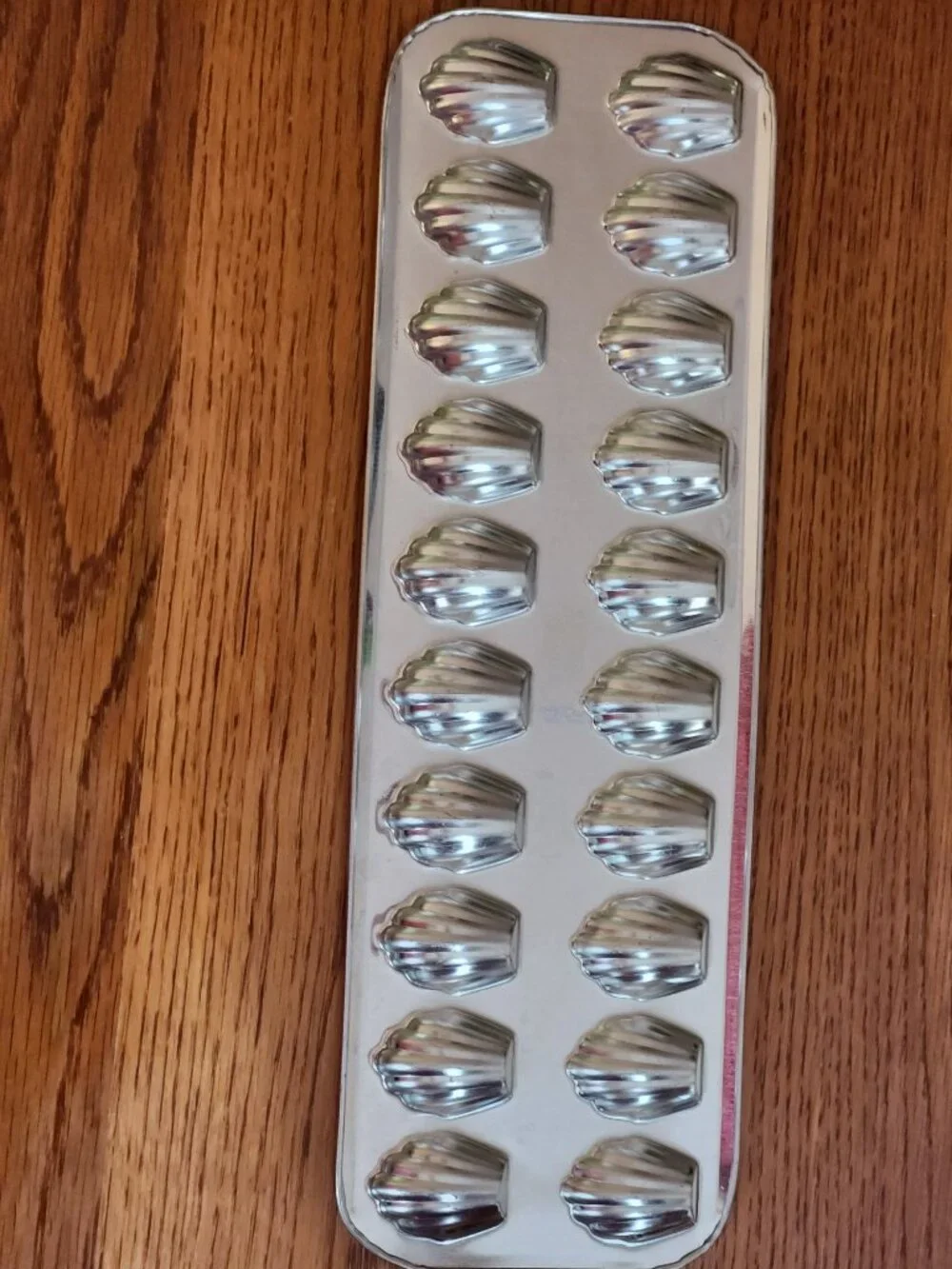 Madeline cookie pan 20 cookies!